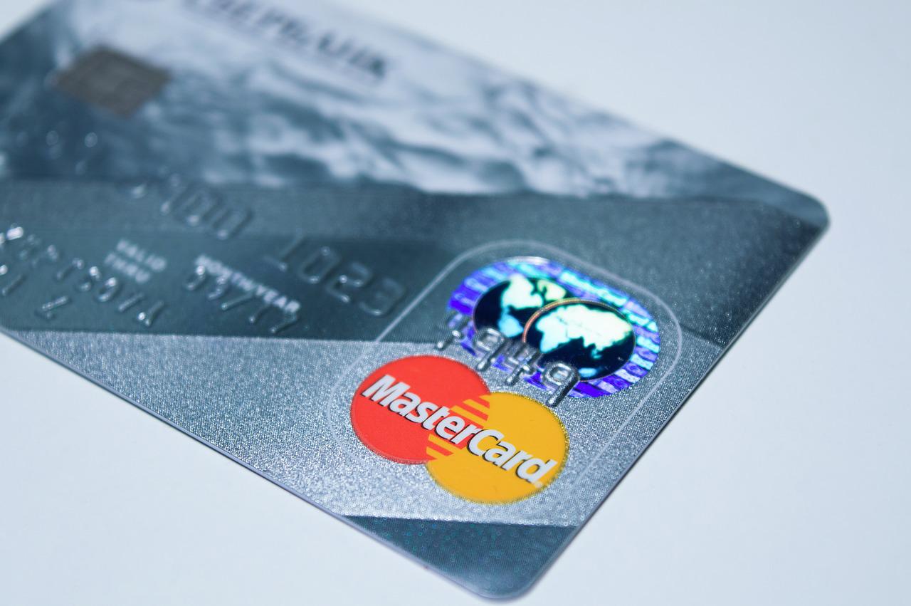 a plastic card, payment, money-1647376.jpg
